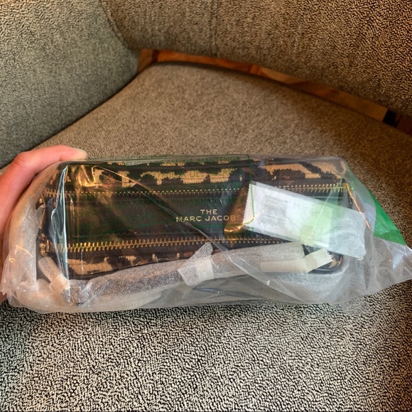 🆕 NIB Marc Jacobs Softshot 21 Leopard camera bag - Picture 3 of 11